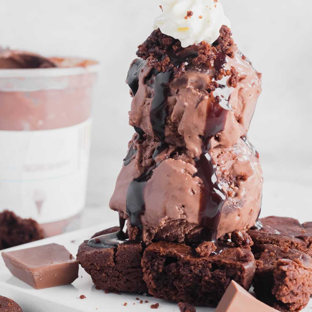 Image of chocolate brownie and ice cream